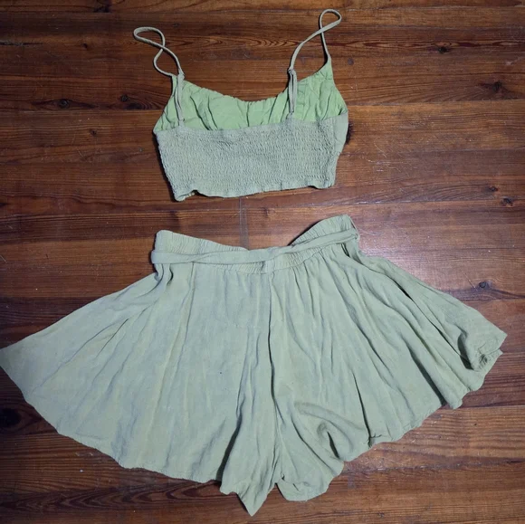 Petal & Pup Sage Green Two-Piece Set - Picture 2 of 3
